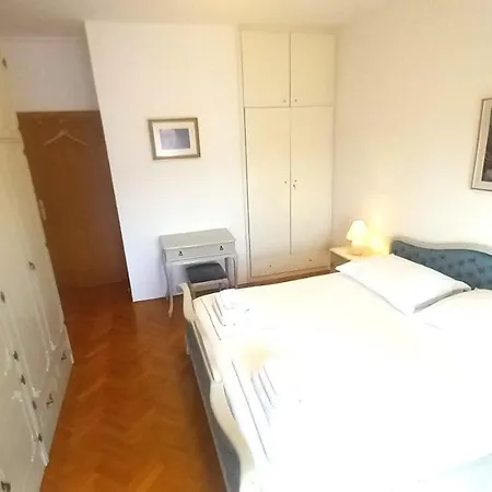 Alma Apartment