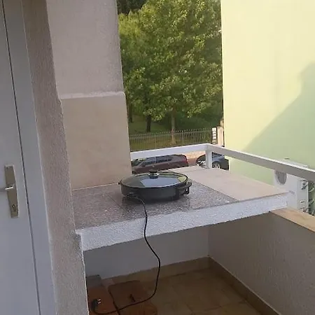 Alma Apartment Makarska